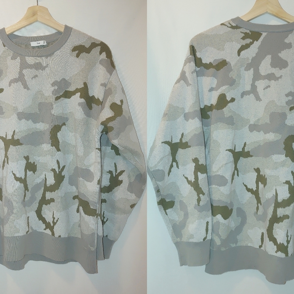 Aritzia TNA Kiso Sweater Pullover Gray Camo Print